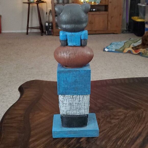 COLLECTIBLE CAROLINA PANTHERS WOODEN TIKI STATUE - Picture 4 of 8